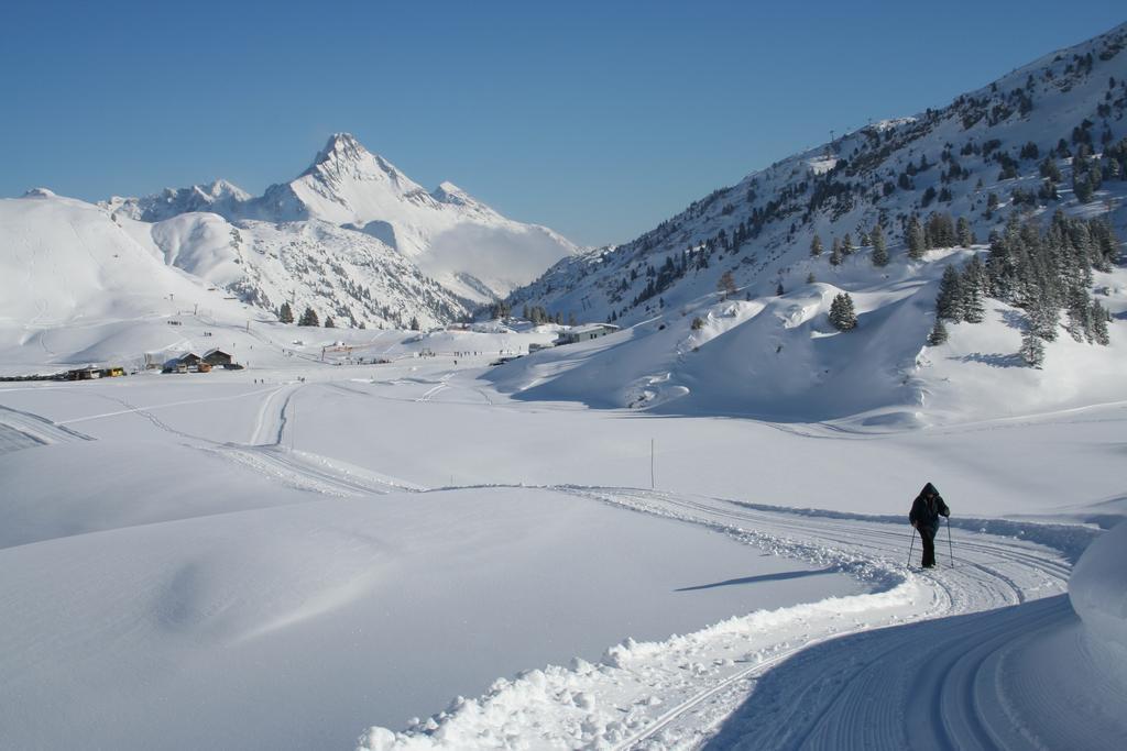 Hotel Adler Warth  Buitenkant foto